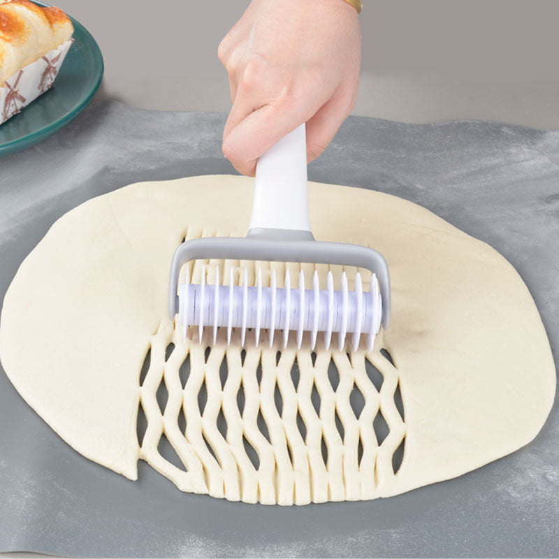 PP Rolling Pin with Piercing Needle for Pizza