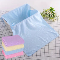 2pcs Microfiber Bathroom Towels with Bear Flowers