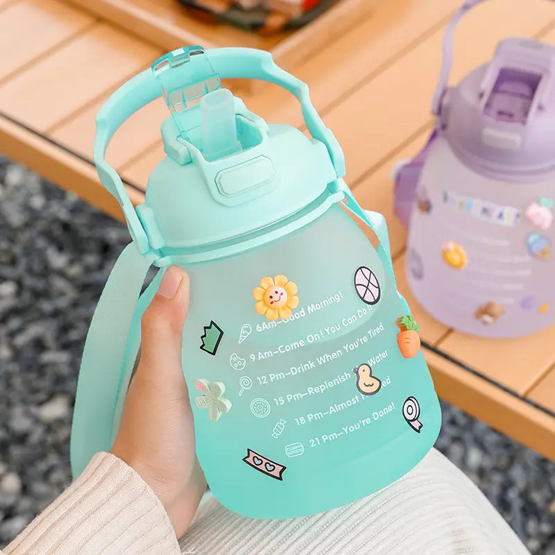 Large Capacity Frosted Plastic Sports Water Cup with Straws